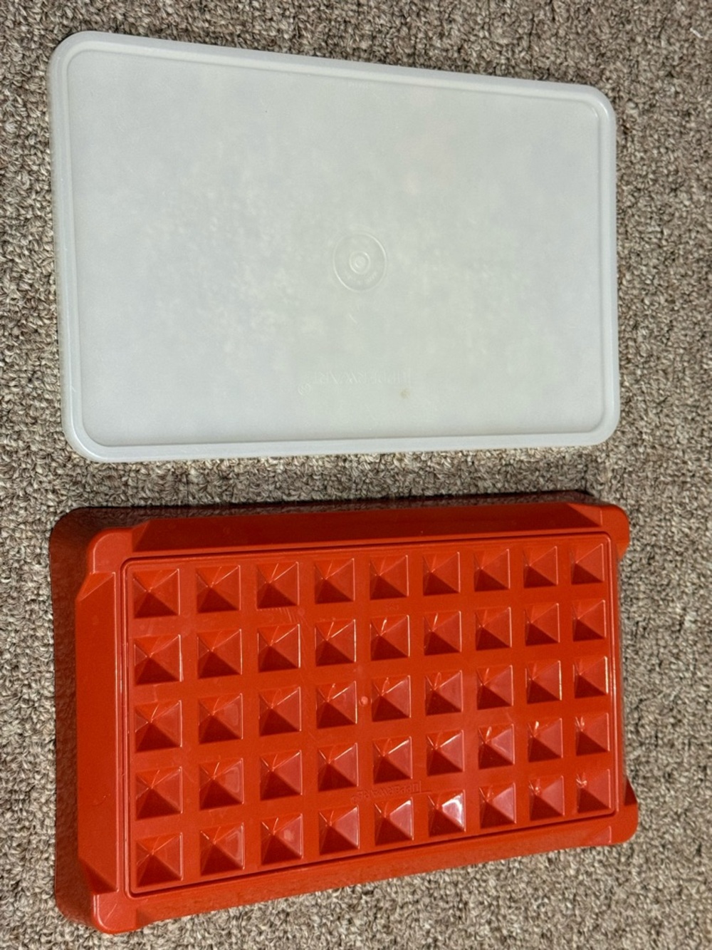Vintage Tupperware - Picture 2 of 2